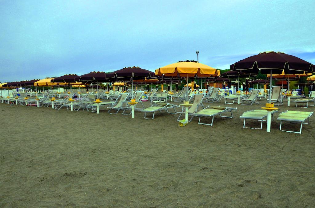 Hotel Anna Terracina Kültér fotó