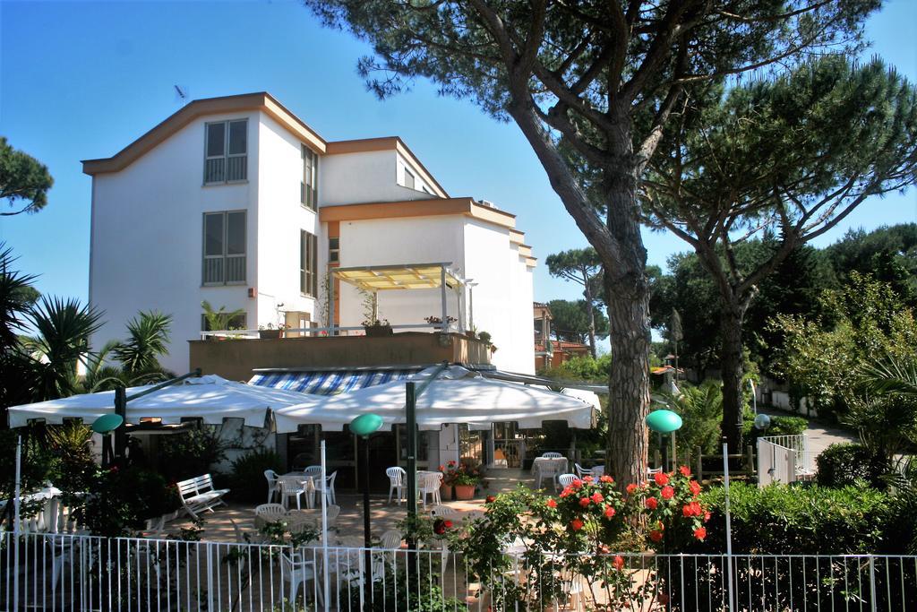 Hotel Anna Terracina Kültér fotó