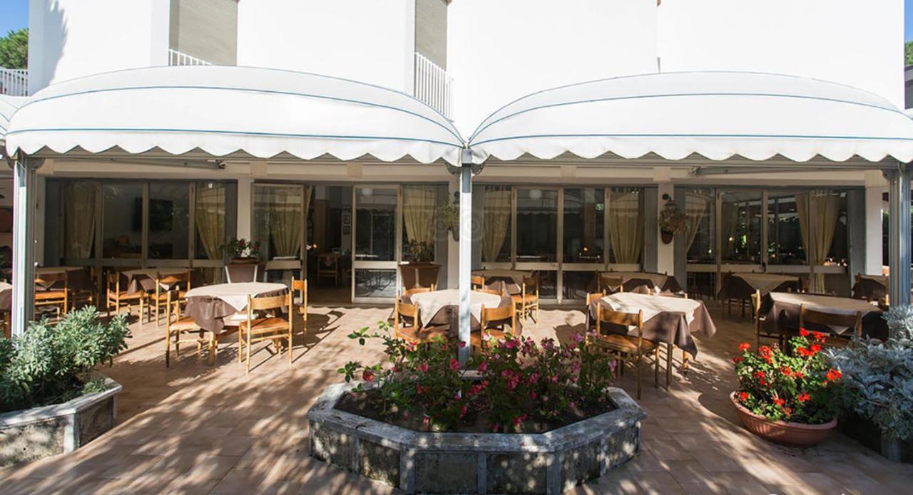 Hotel Anna Terracina Kültér fotó