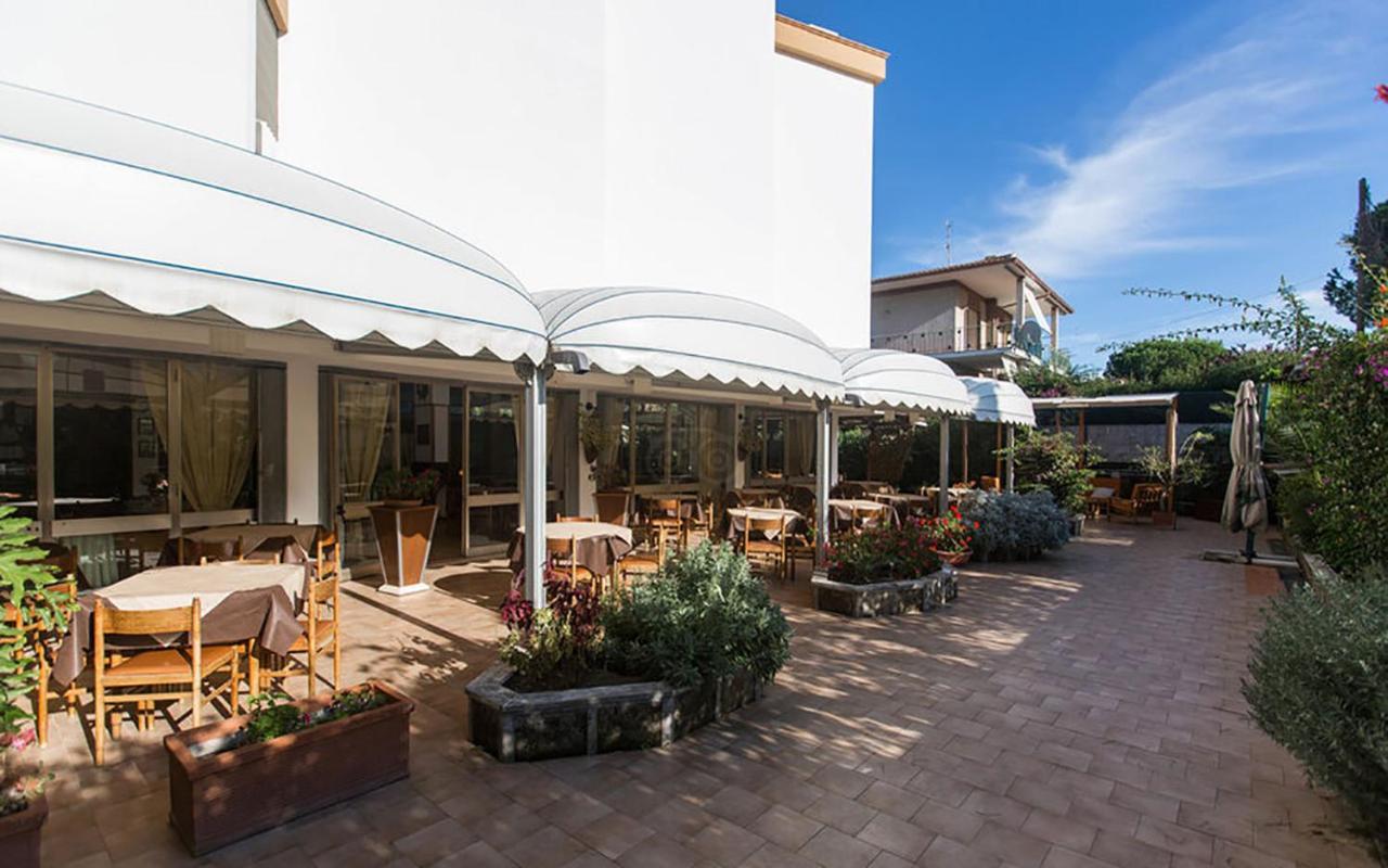 Hotel Anna Terracina Kültér fotó