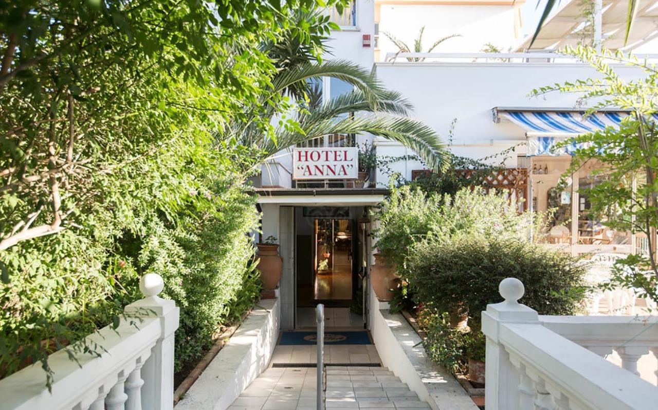 Hotel Anna Terracina Kültér fotó
