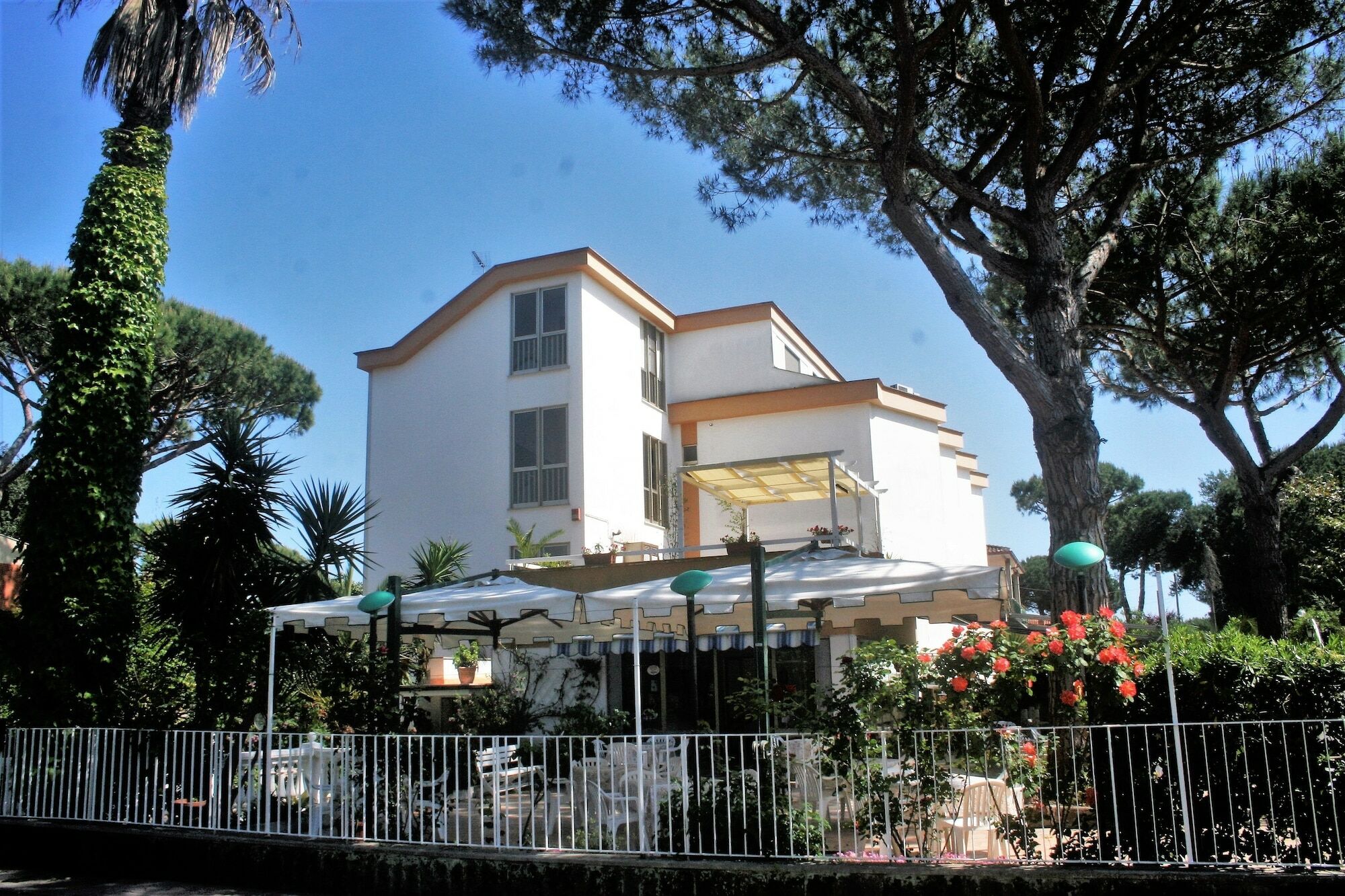 Hotel Anna Terracina Kültér fotó
